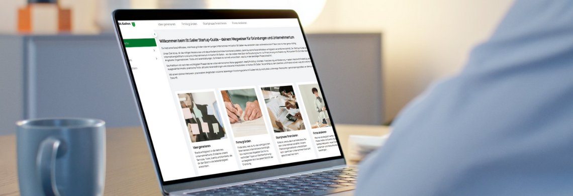 Notebook, auf dem die Startseite des Startup-Guides ge&ouml;ffnet ist